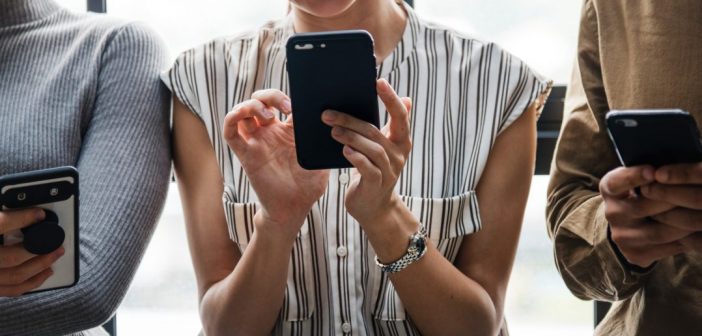 We Tried the New Phone Switching Text Service